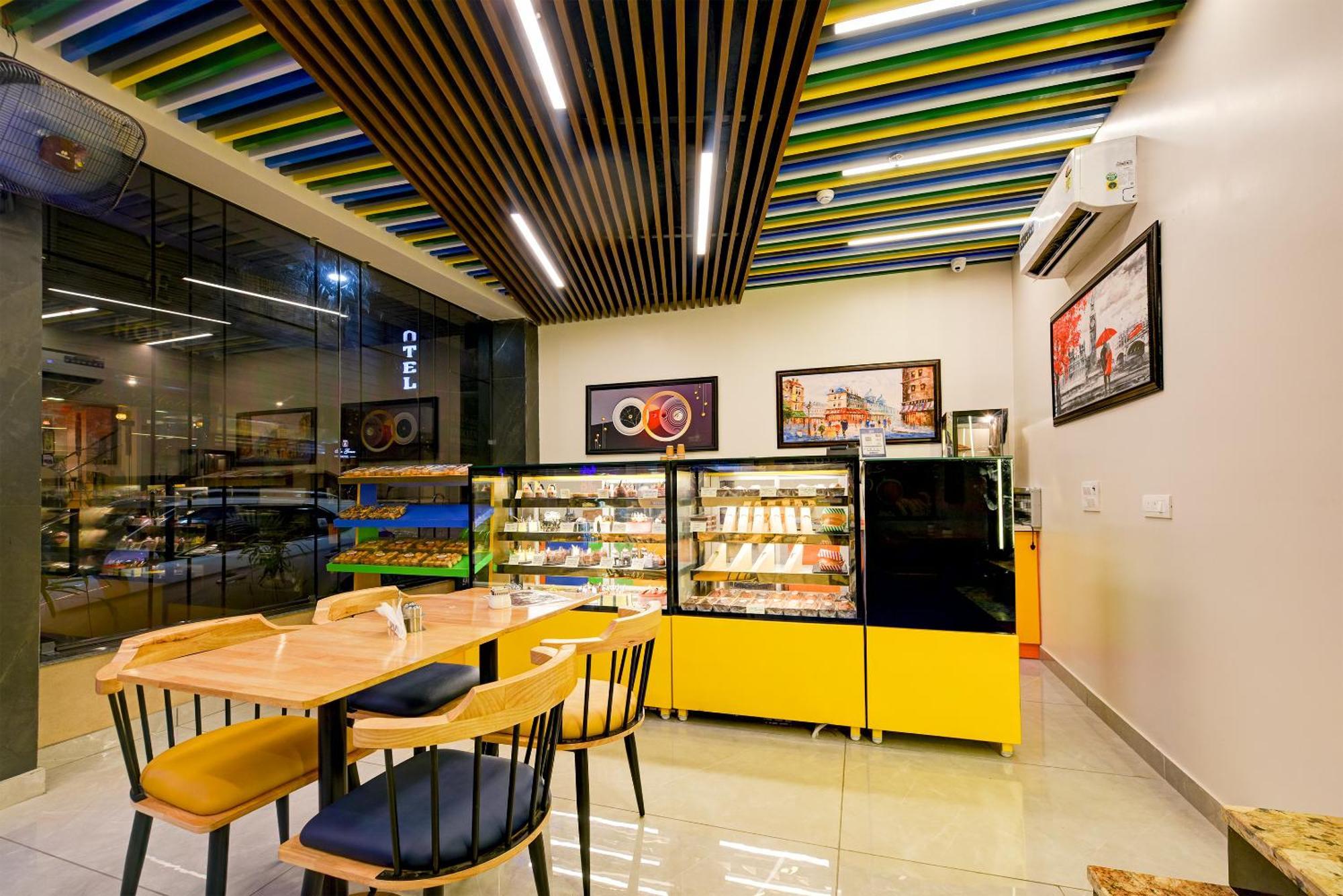 Airport Le Premier, New Delhi Hotel Exterior photo