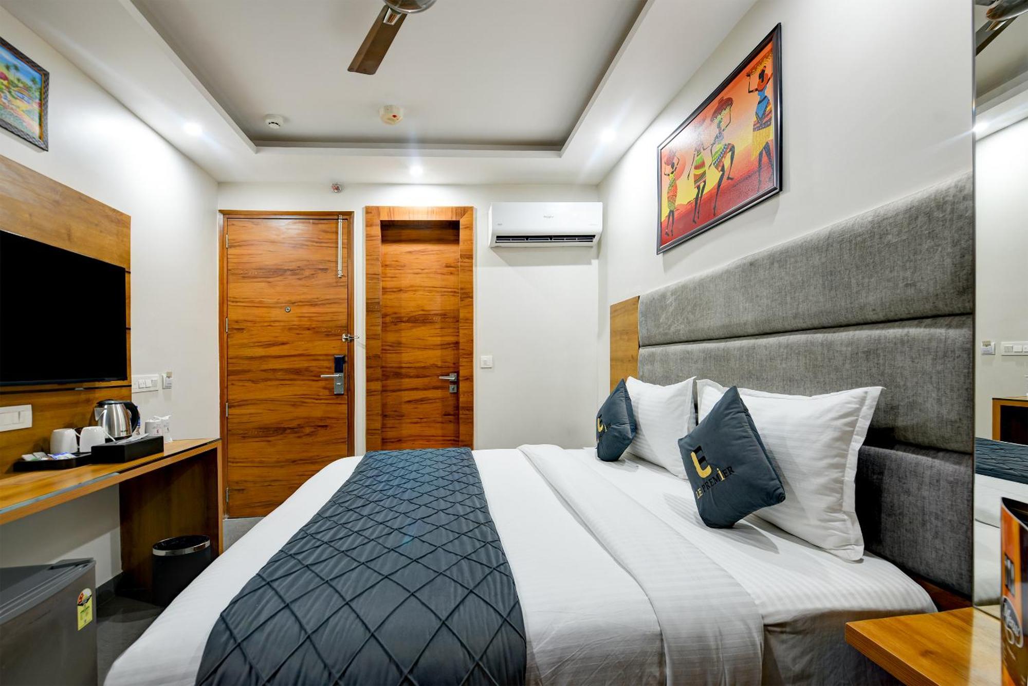 Airport Le Premier, New Delhi Hotel Exterior photo